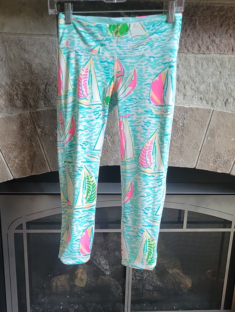 Lilly Pulitzer Aqua Blue and Green Logo Capri Leggings